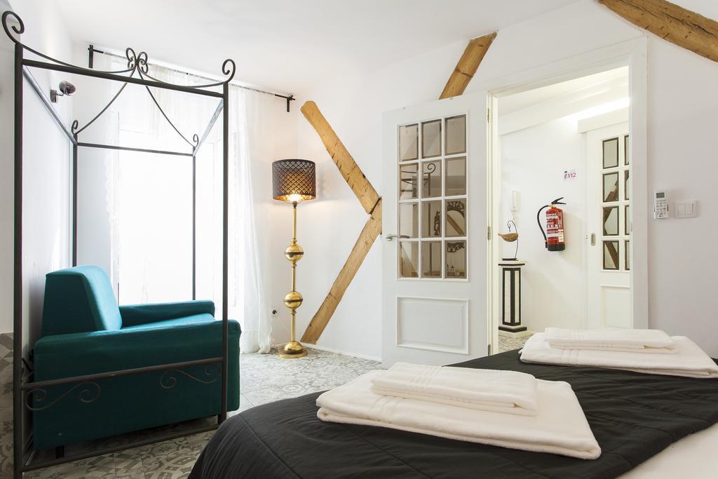 Joivy Alfama 35 Apartments Lissabon Exterior foto